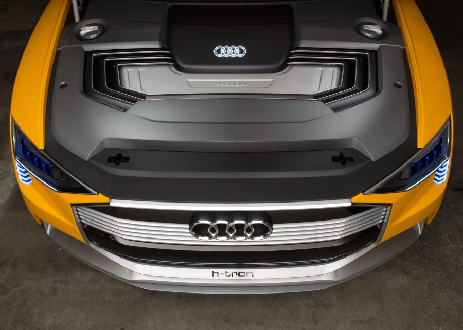 Моторный отсек Audi h-tron Quattro Concept 2016 года  (фото 9 из 9)